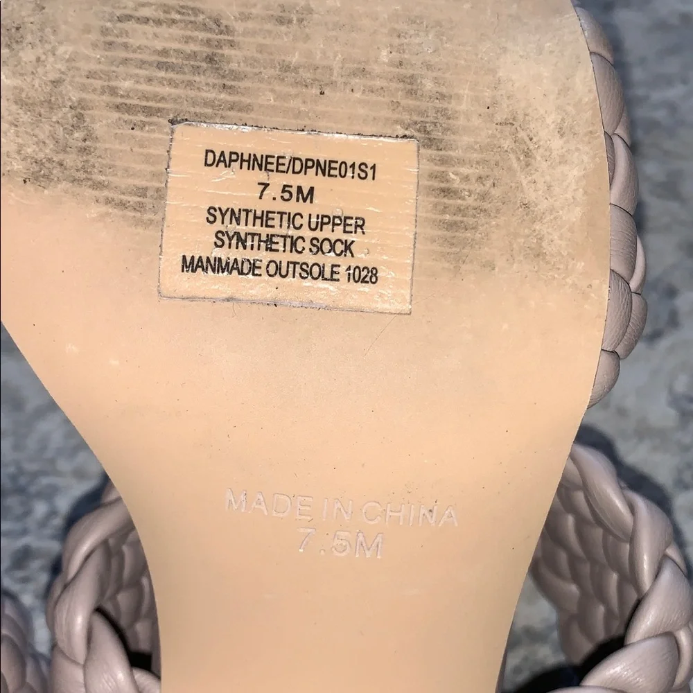 Steve Madden Heels - Women’s size 7.5 - Picture 5 of 5
